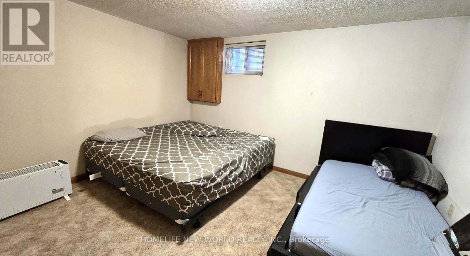 122 Stilecroft Drive, Toronto, Ontario  M3J 1A9 - Photo 4 - W12814150