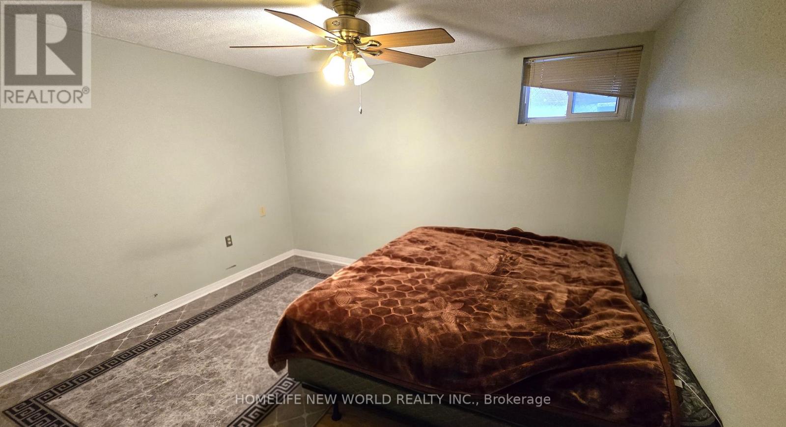 122 Stilecroft Drive, Toronto, Ontario  M3J 1A9 - Photo 5 - W12814150