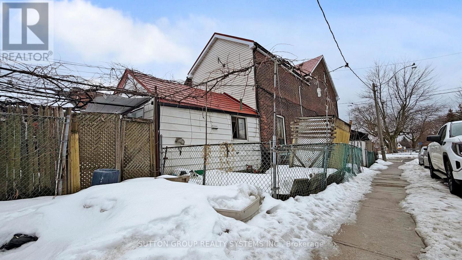 337 Perth Avenue, Toronto, Ontario  M6P 3X9 - Photo 25 - W12814166