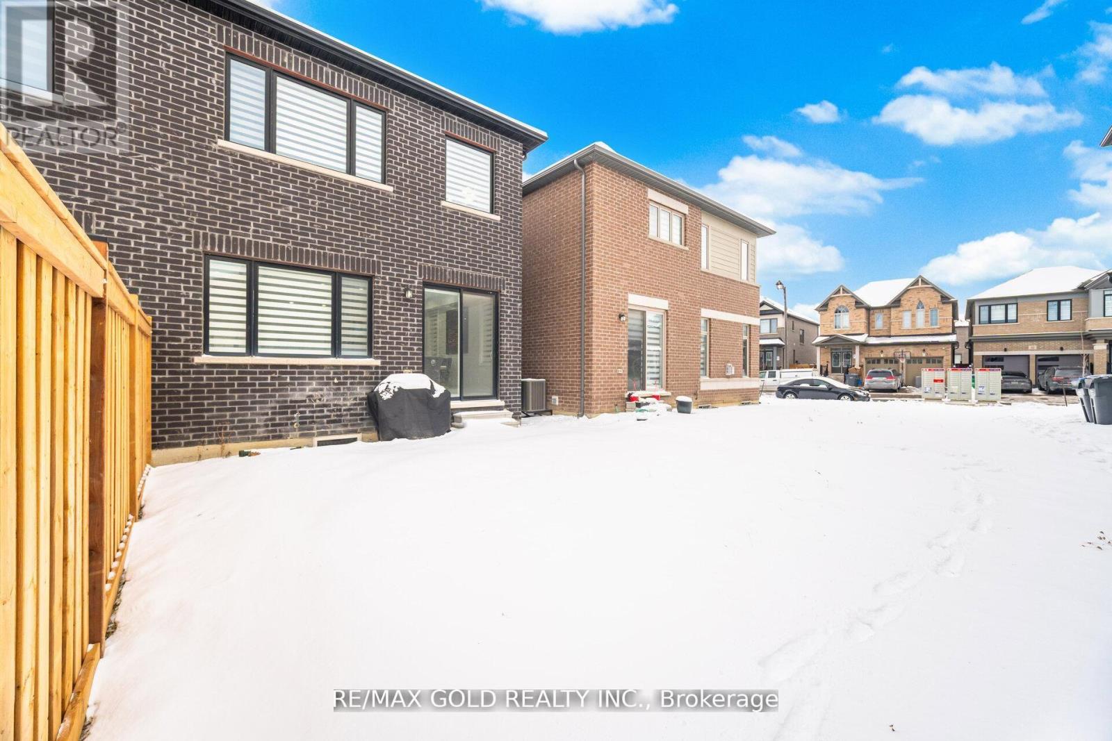 15 Spinland Street, Caledon, Ontario  L7C 4K4 - Photo 43 - W12814168