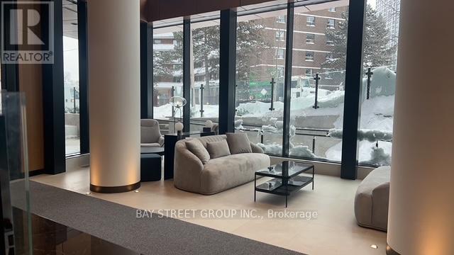 1715 - 60 CENTRAL PARK ROADWAY