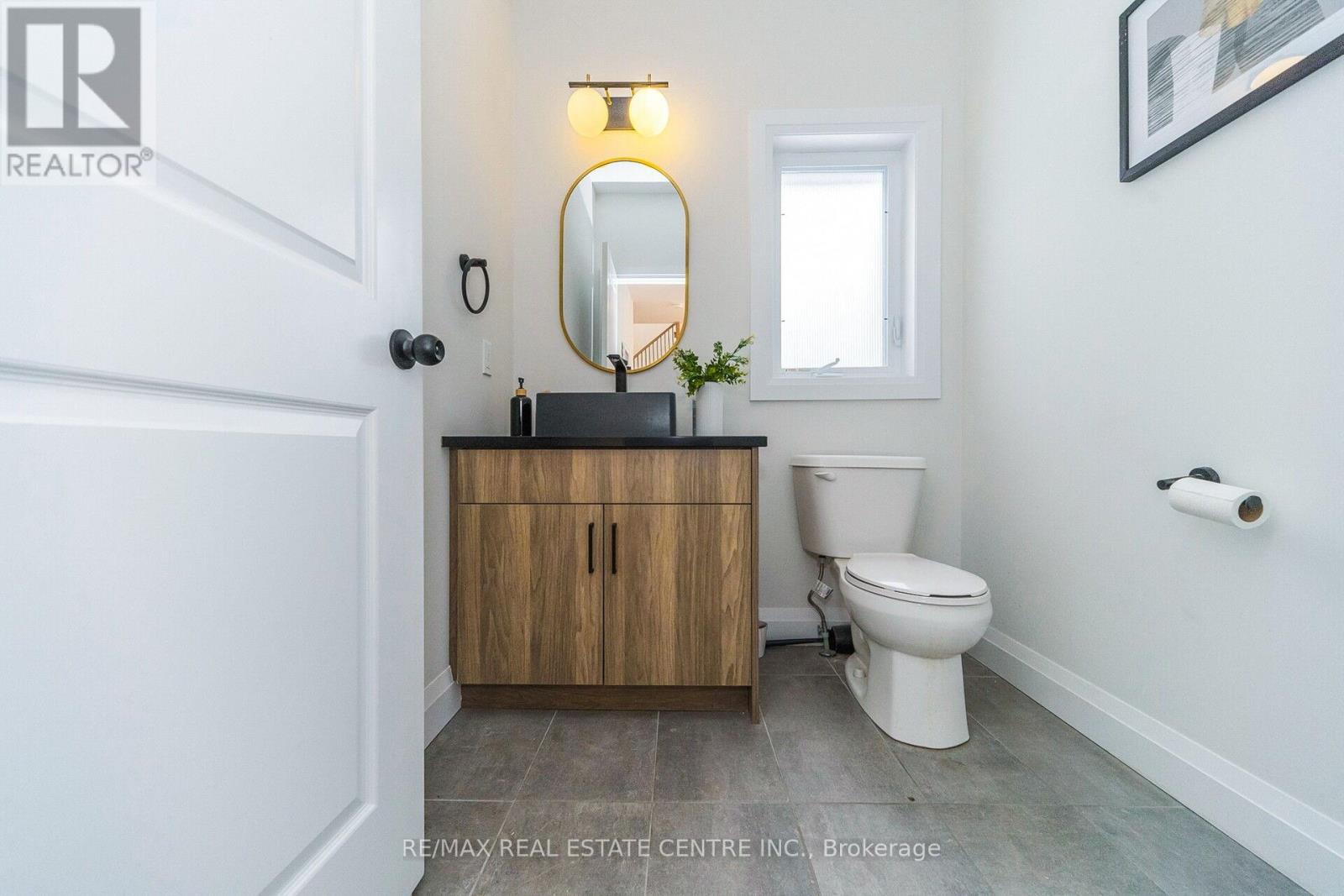 223 Otterbein Road, Kitchener, Ontario  N2B 0A8 - Photo 15 - X12814158