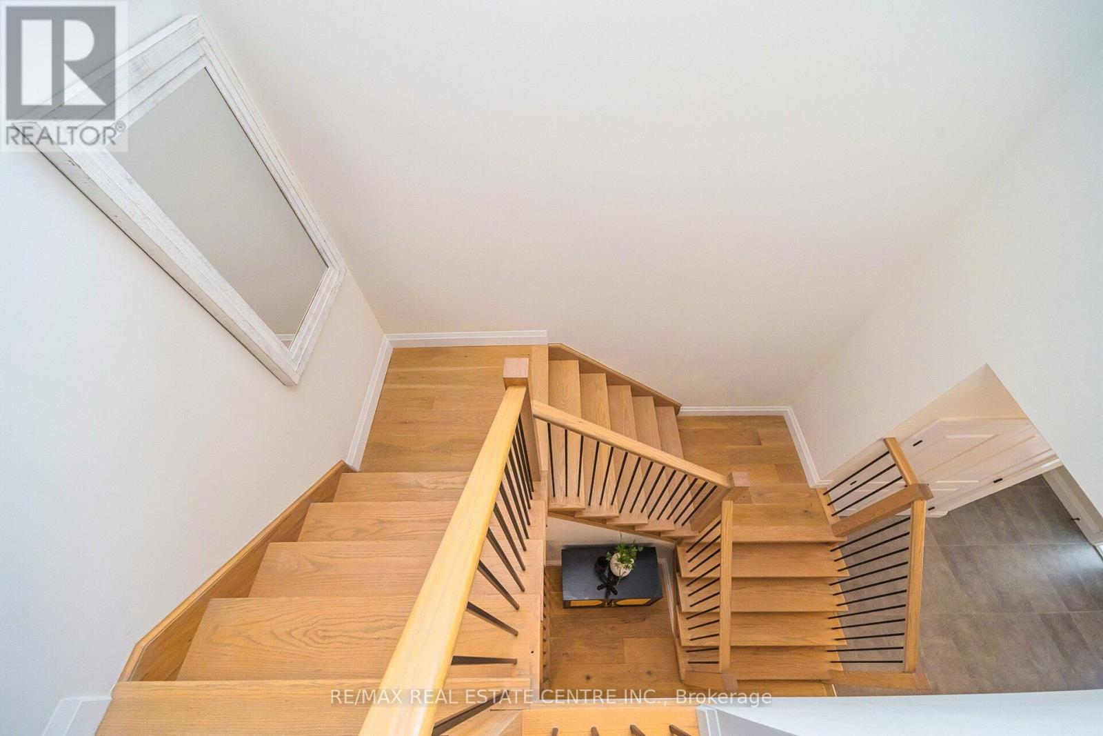 223 Otterbein Road, Kitchener, Ontario  N2B 0A8 - Photo 17 - X12814158