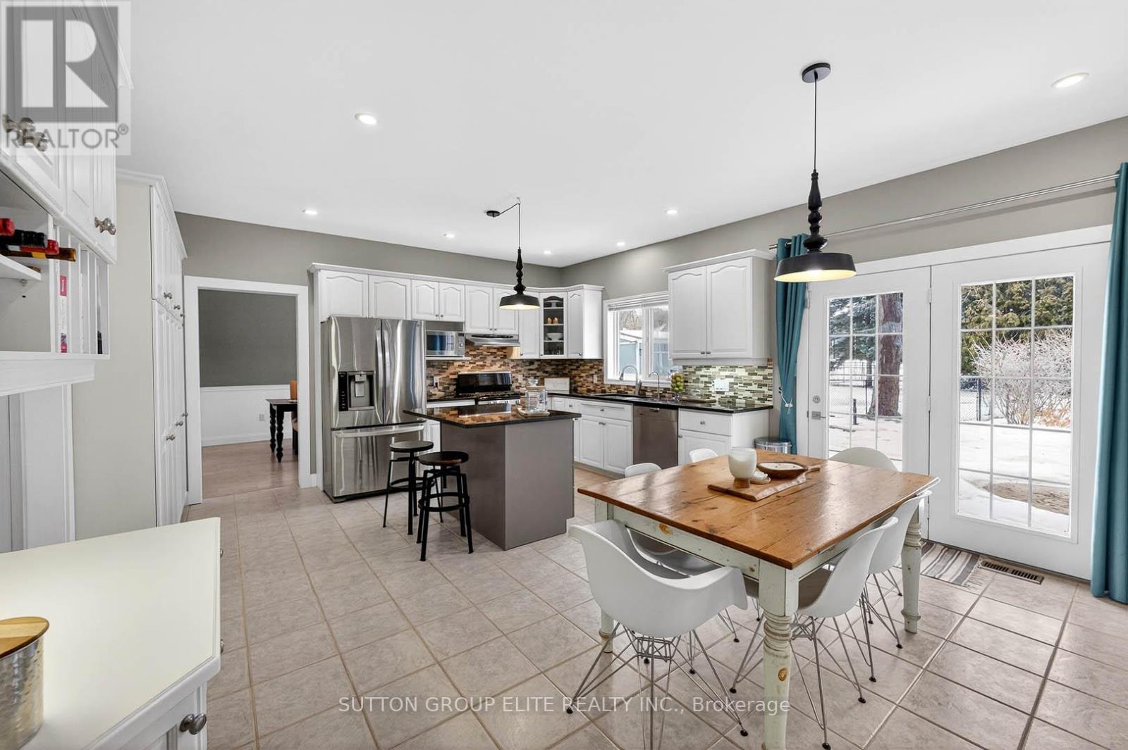 11 Elderberry Lane, Hamilton, Ontario  L0R 1H2 - Photo 23 - X12814206