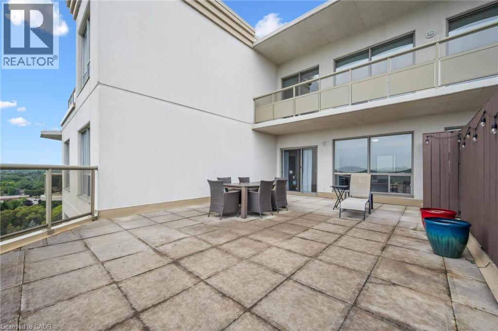 255 Keats Way Unit# 1303, Waterloo, Ontario N2L 6N6 - Photo 1 - 40807167