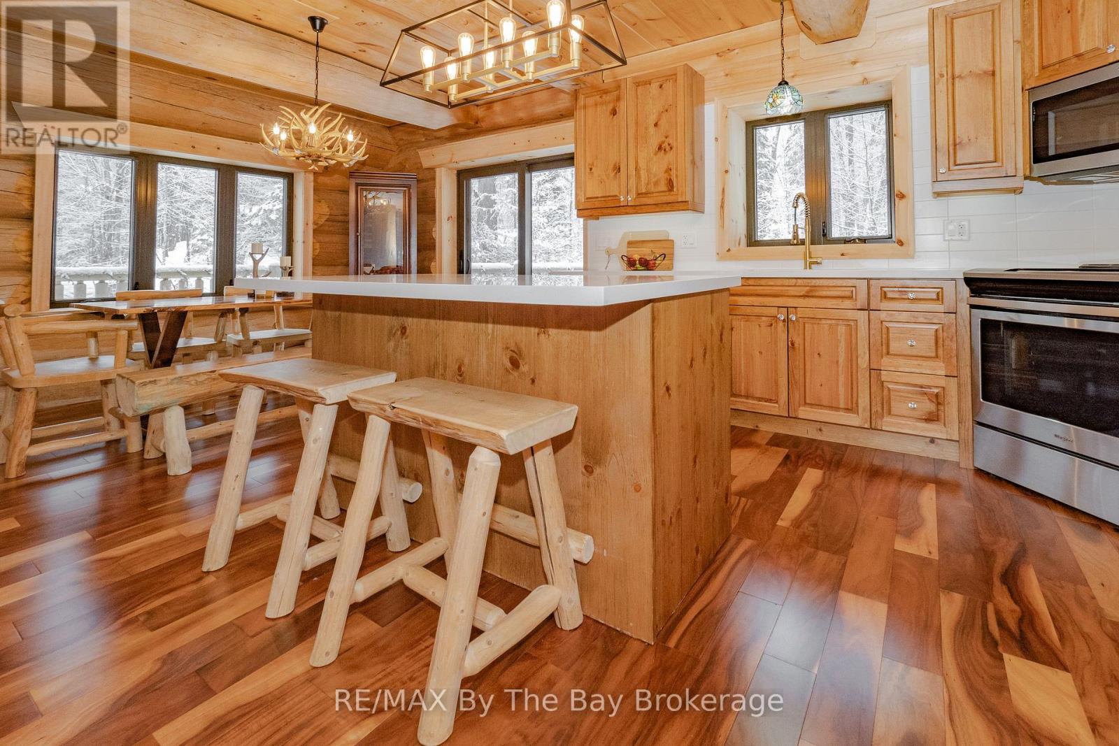 1536 North Portage Road, Lake Of Bays (Franklin), Ontario  P1H 2J6 - Photo 6 - X12814224