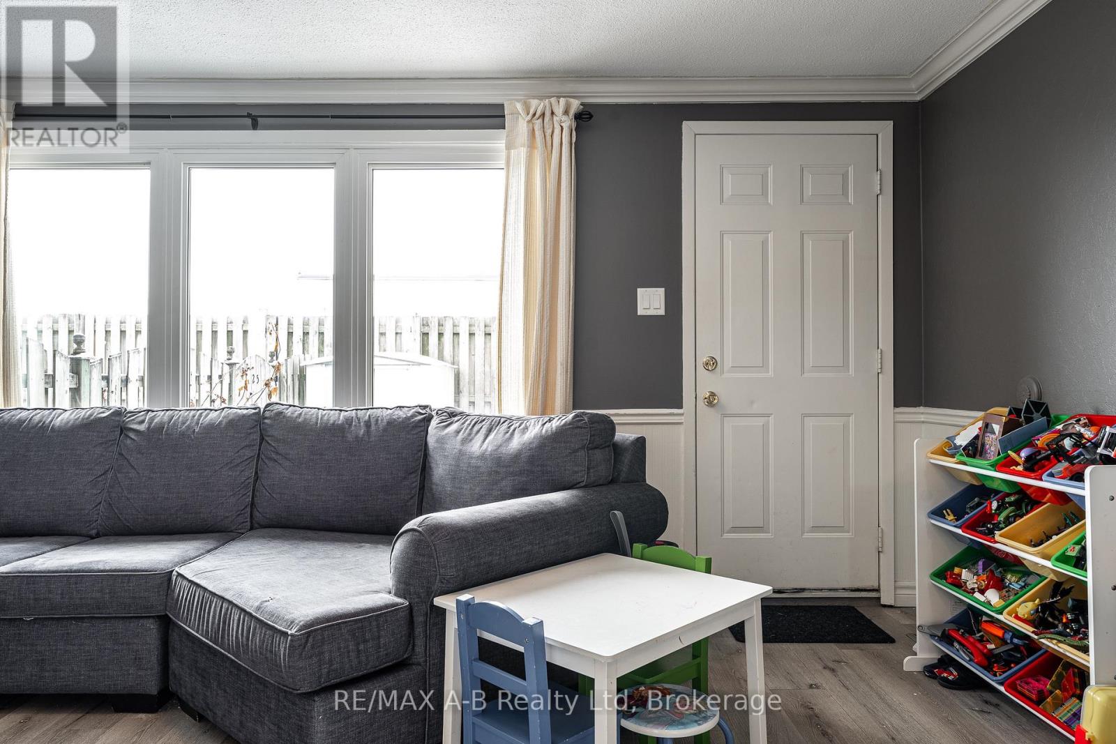 24 - 91 Avonwood Drive, Stratford, Ontario  N4Z 1B2 - Photo 15 - X12814262