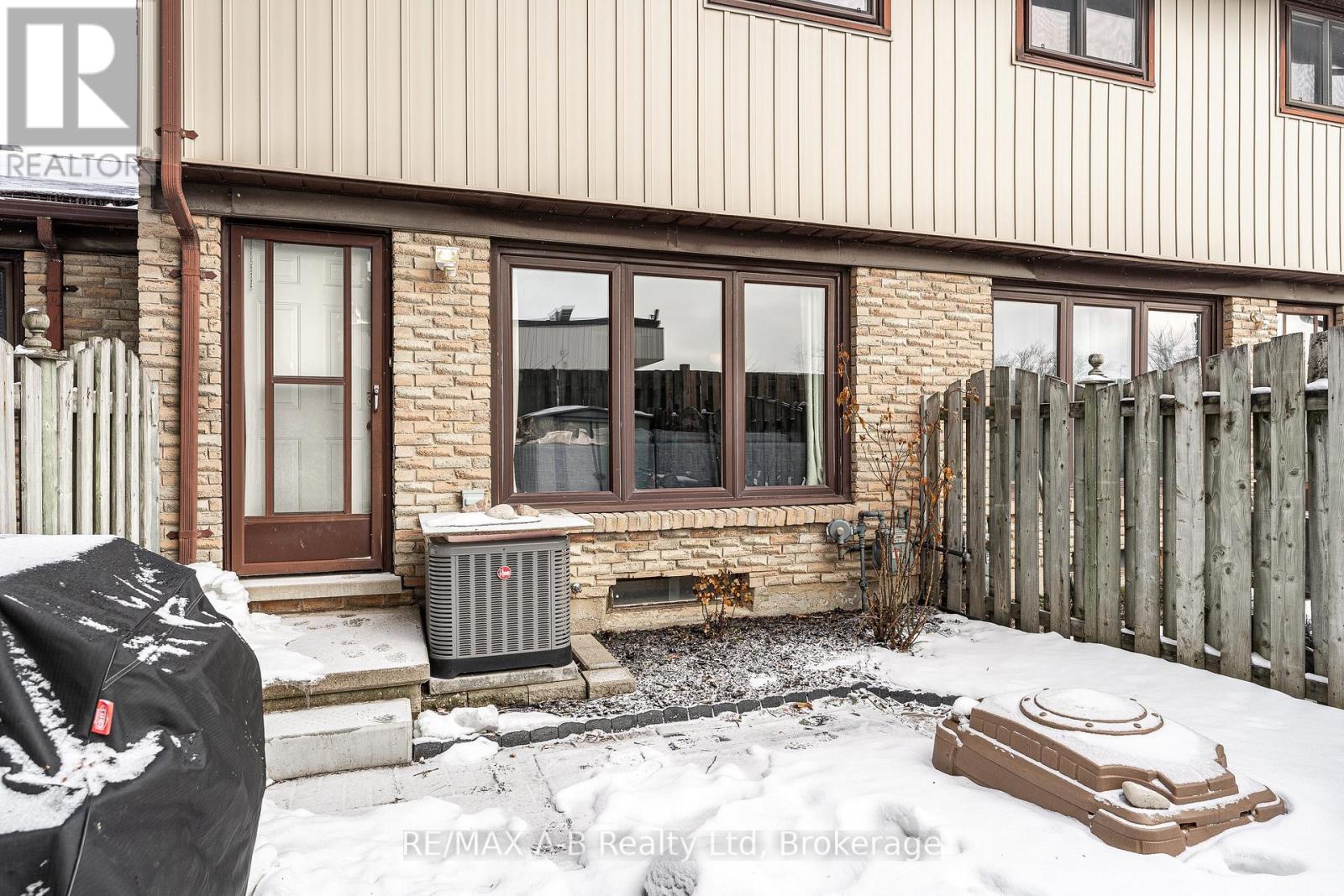 24 - 91 Avonwood Drive, Stratford, Ontario  N4Z 1B2 - Photo 34 - X12814262