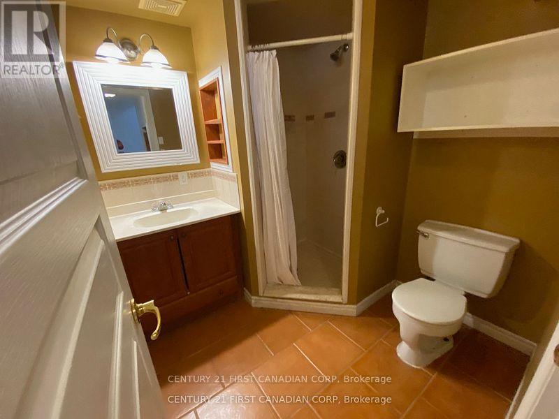 1401 Wonderland Road N, London North, Ontario  N6G 2C2 - Photo 9 - X12814234