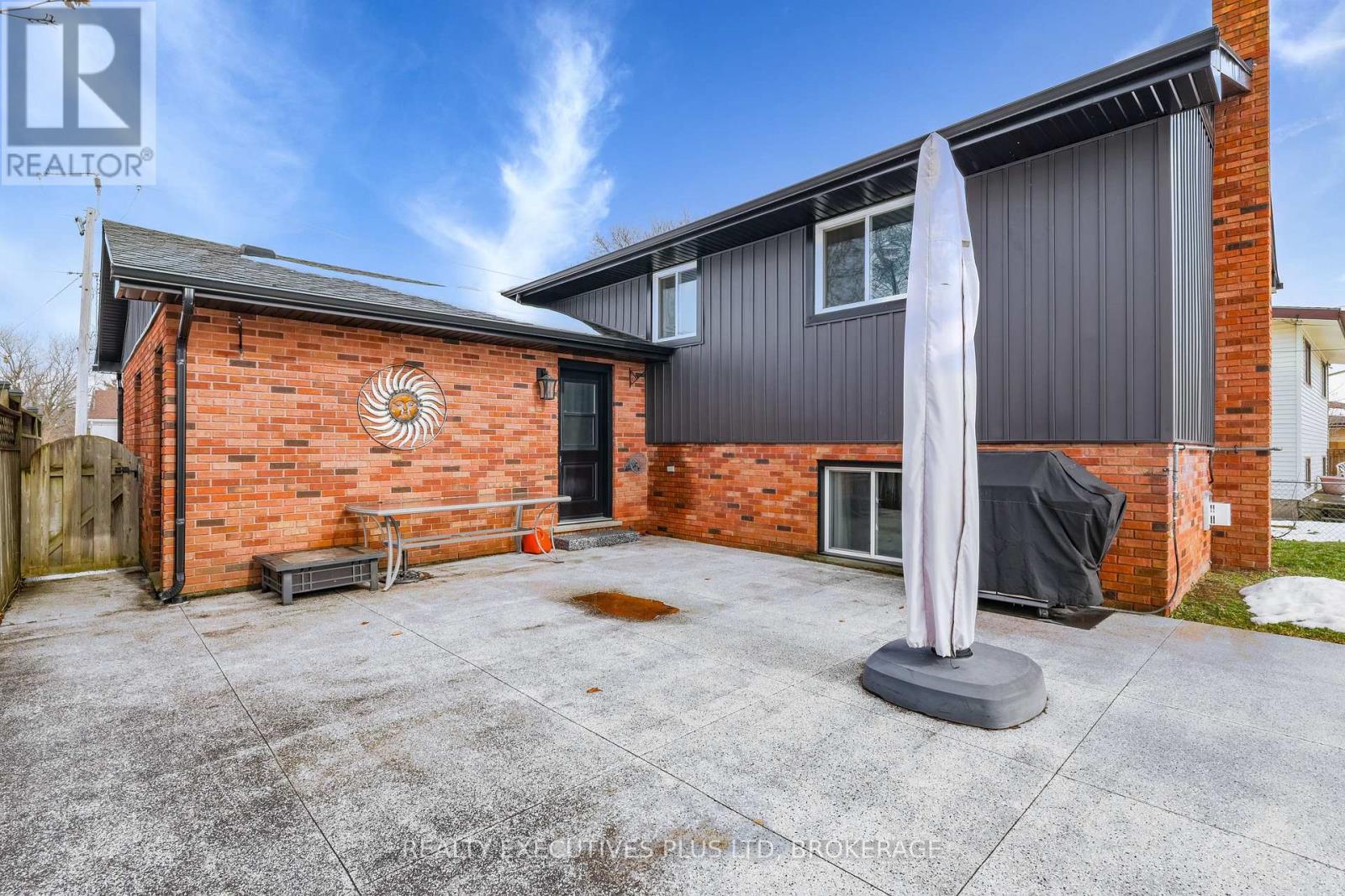 363 Emerick Avenue, Fort Erie, Ontario  L2A 2W8 - Photo 35 - X12814248