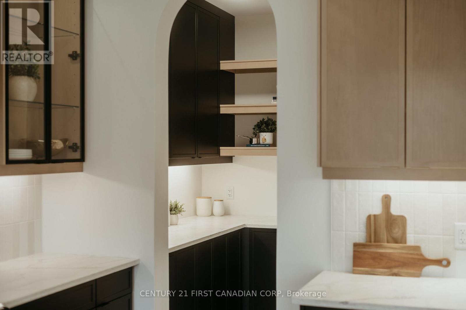 Photo 17 of 41 for 1382 Shields Place