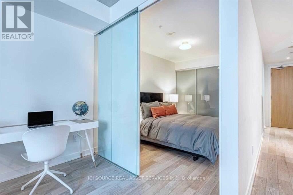702 - 38 Stewart Street, Toronto, Ontario  M5V 1H6 - Photo 2 - C12814256