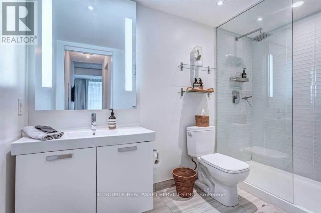 702 - 38 Stewart Street, Toronto, Ontario  M5V 1H6 - Photo 5 - C12814256