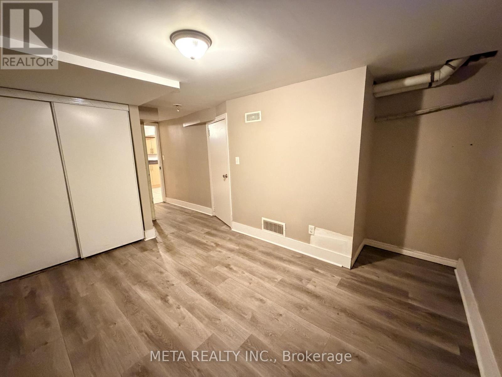 Lower - 313 Rossland Road W, Whitby, Ontario  L1N 3H8 - Photo 6 - E12814226