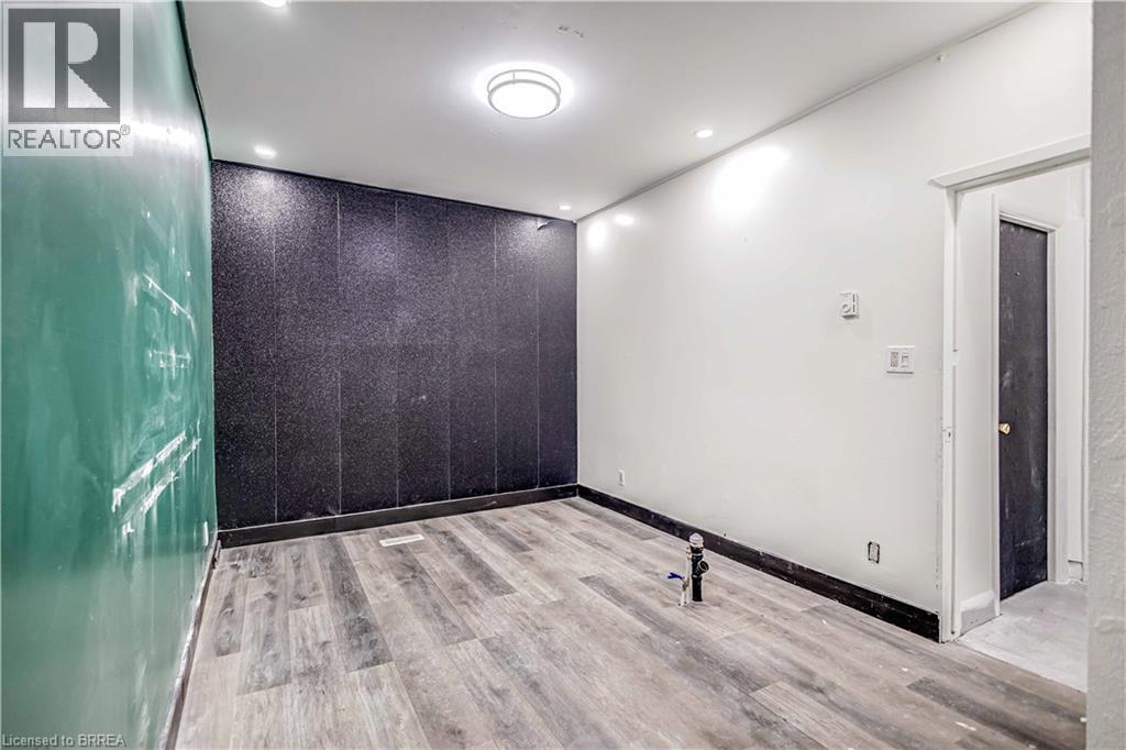 120 Dalhousie Street, Brantford, Ontario  N3T 2J3 - Photo 23 - 40802984