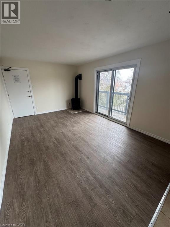 416 Lancaster Street W Unit# 5, Kitchener, Ontario  N2H 4V9 - Photo 2 - 40806592