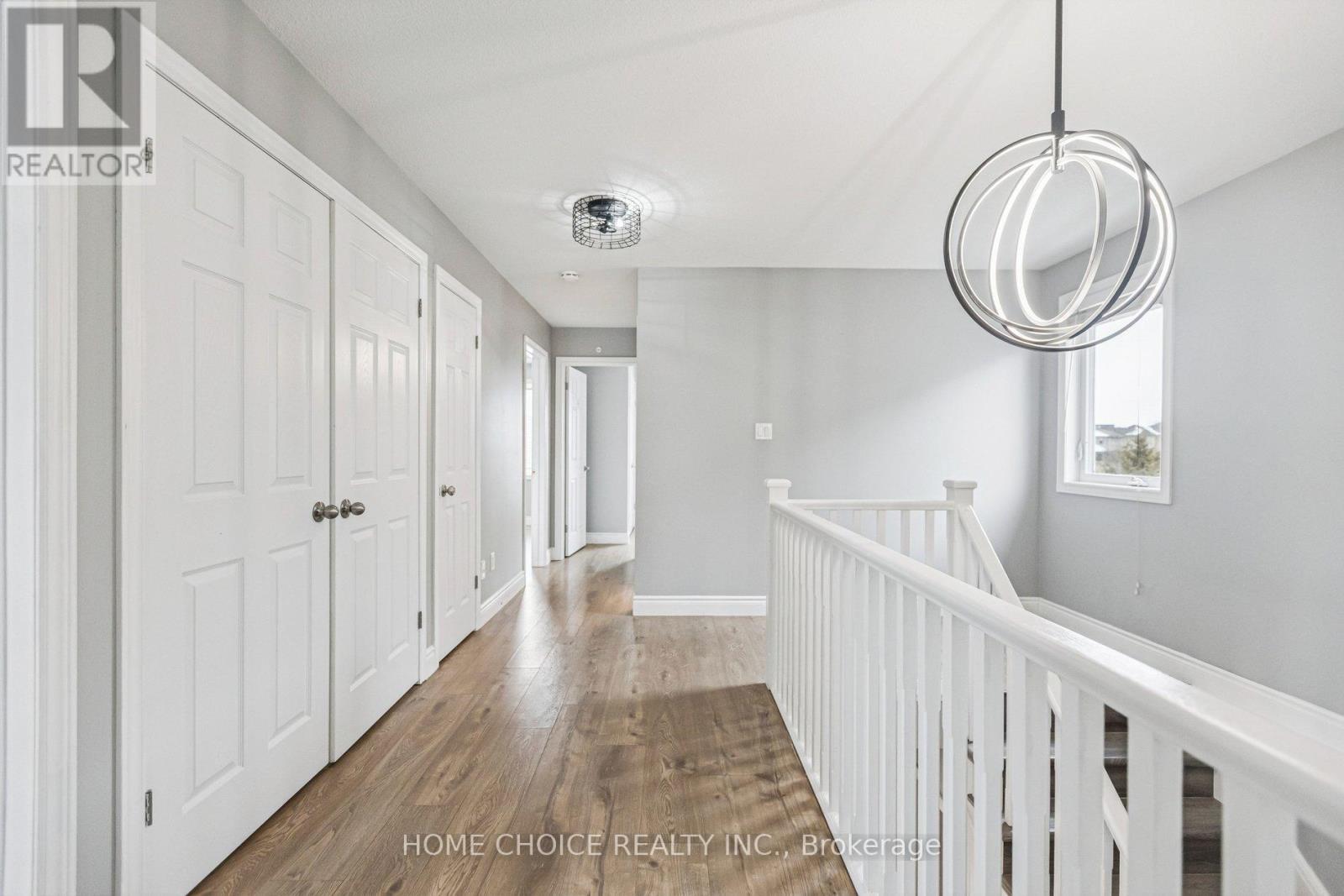 303 Hillcroft Court, Waterloo, Ontario  N2T 2Z9 - Photo 8 - X12814268