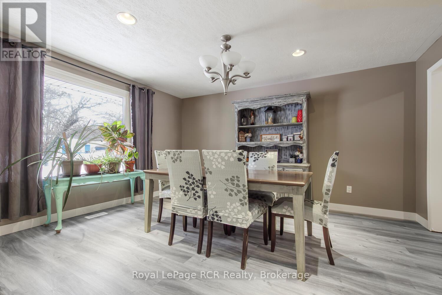 525 Augusta Street, Saugeen Shores, Ontario  N0H 2L0 - Photo 18 - X12814272