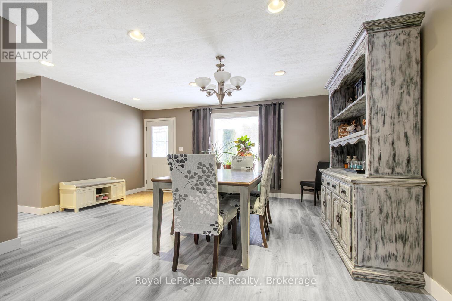 525 Augusta Street, Saugeen Shores, Ontario  N0H 2L0 - Photo 19 - X12814272