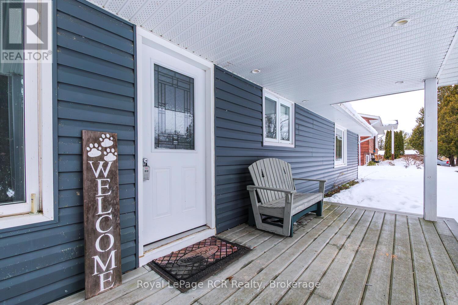 525 Augusta Street, Saugeen Shores, Ontario  N0H 2L0 - Photo 4 - X12814272
