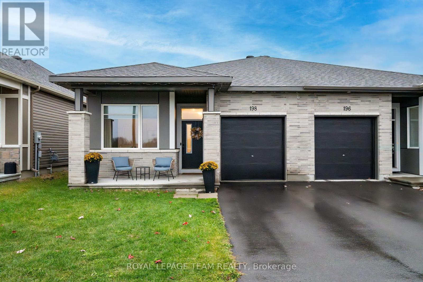 198 Rathwell Street, Carleton Place, Ontario  K7H 3C7 - Photo 1 - X12814278