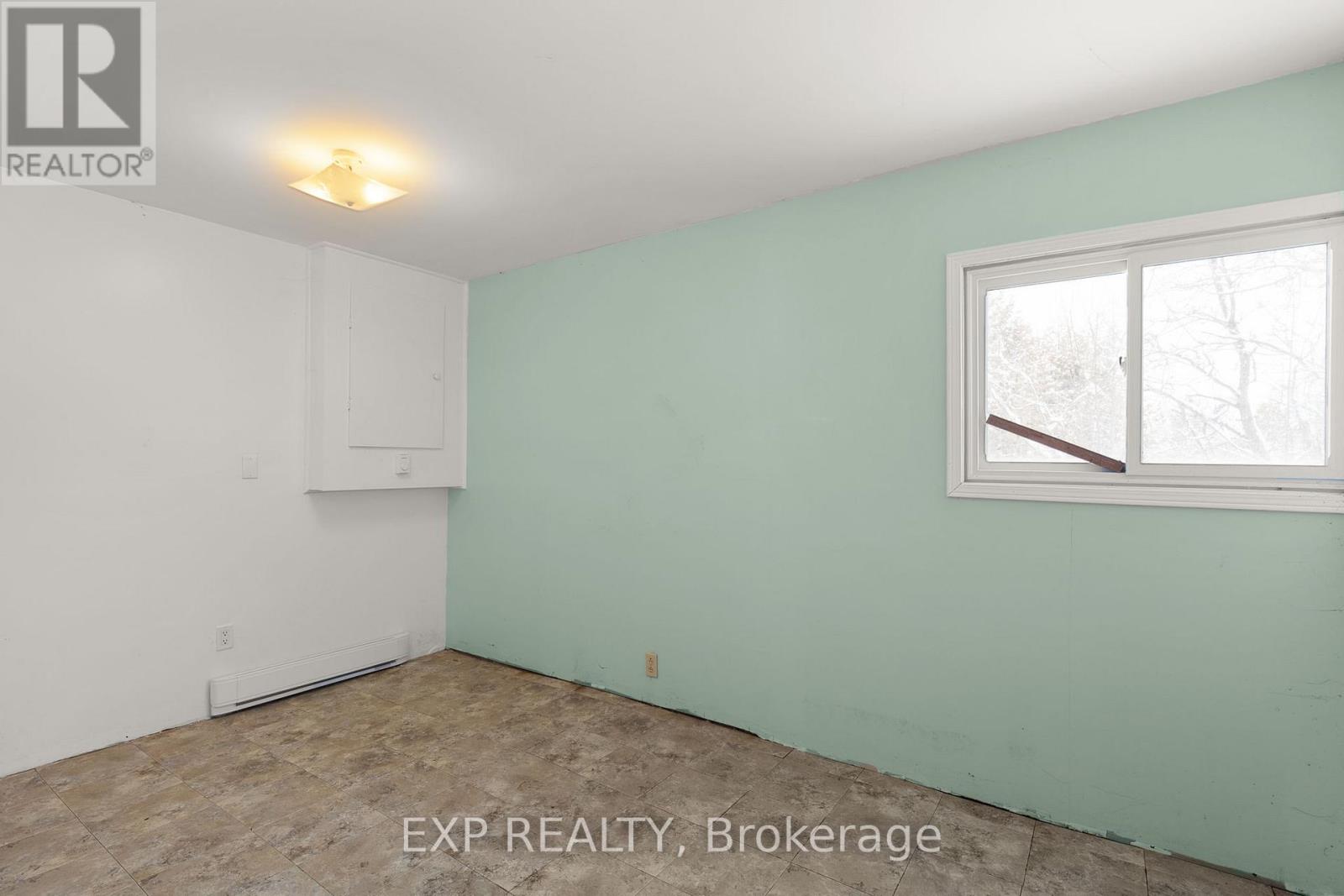 8511 Small Lane, Adjala-Tosorontio, Ontario  L0G 1L0 - Photo 16 - N12814270