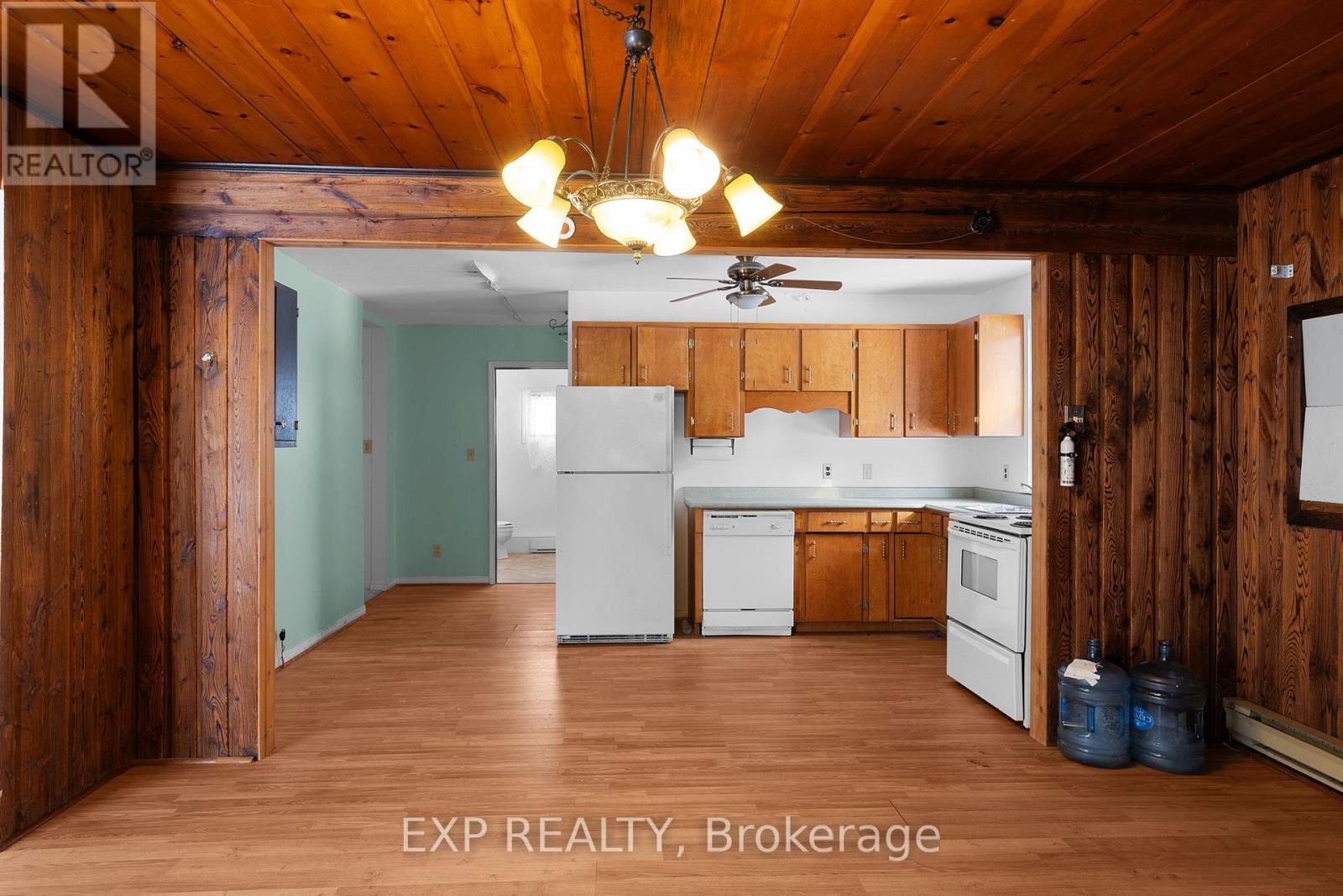 8511 Small Lane, Adjala-Tosorontio, Ontario  L0G 1L0 - Photo 6 - N12814270