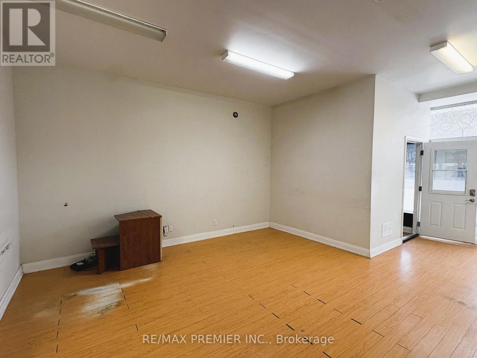 269 Scarlett Road, Toronto, Ontario  M6N 4L1 - Photo 4 - W12814280