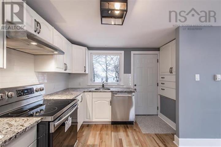 82 Sunnybrae Avenue, Halifax, Nova Scotia  B3N 2G7 - Photo 5 - 202601180
