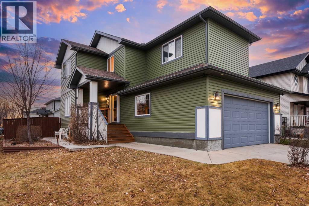 21 Mckinnon Street Nw, Langdon, Alberta  T0J 1X2 - Photo 2 - A2274079