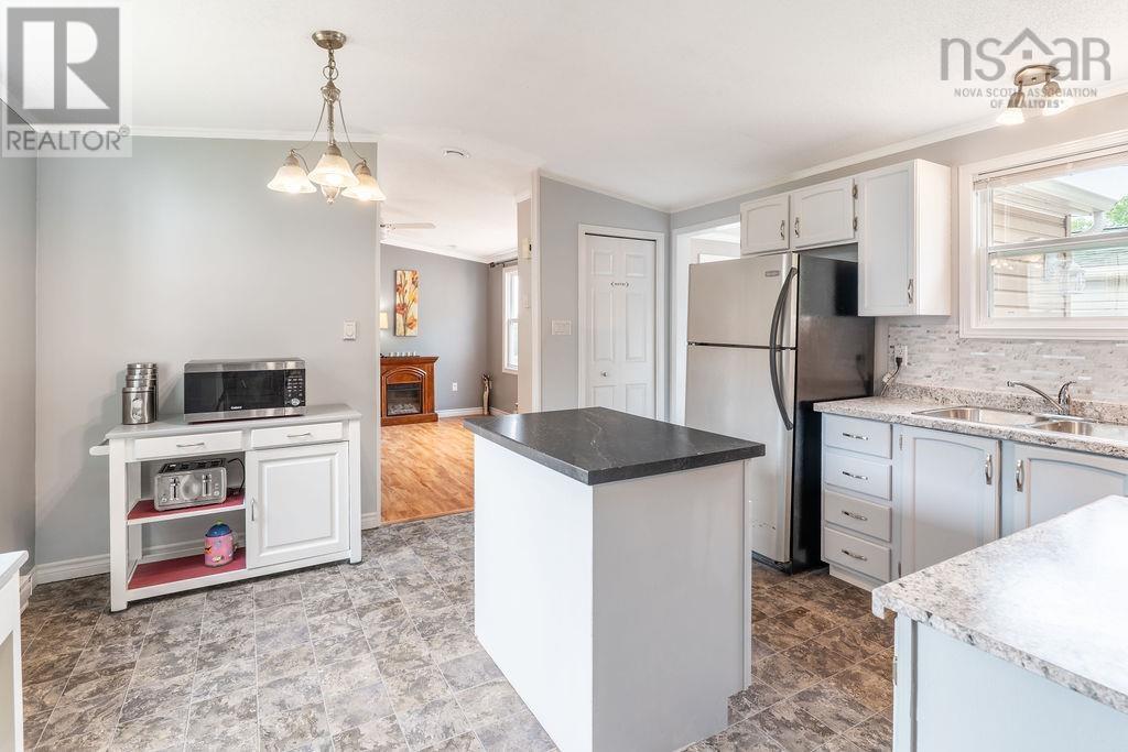 88 Brook Street, Middle Sackville, Nova Scotia  B4E 1B9 - Photo 12 - 202603282