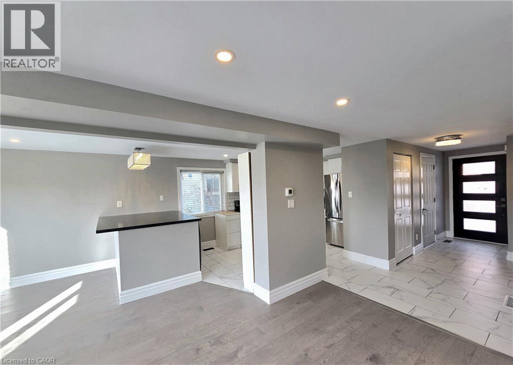 662 N Elgin Street N, Cambridge, Ontario  N1R 7W5 - Photo 9 - 40806333