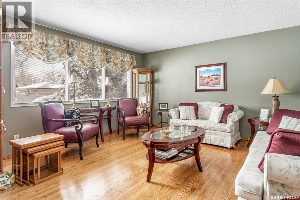 1514 8th Avenue N, Regina, Saskatchewan  S4R 0G3 - Photo 5 - SK029003