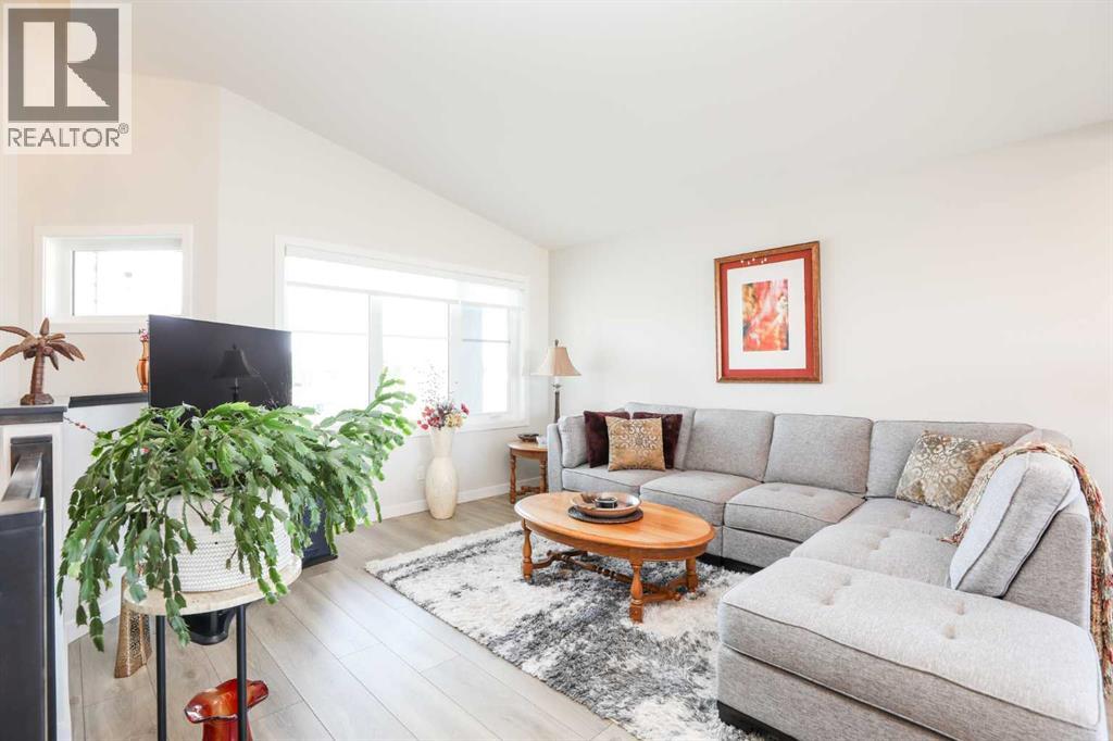 517 Kipp Street, Nobleford, Alberta  T0L 1S0 - Photo 5 - A2277857