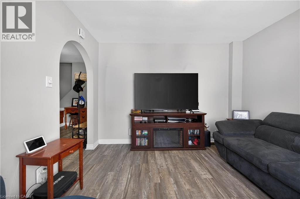 234 N Balmoral Avenue N, Hamilton, Ontario  L8L 7S2 - Photo 9 - 40799330
