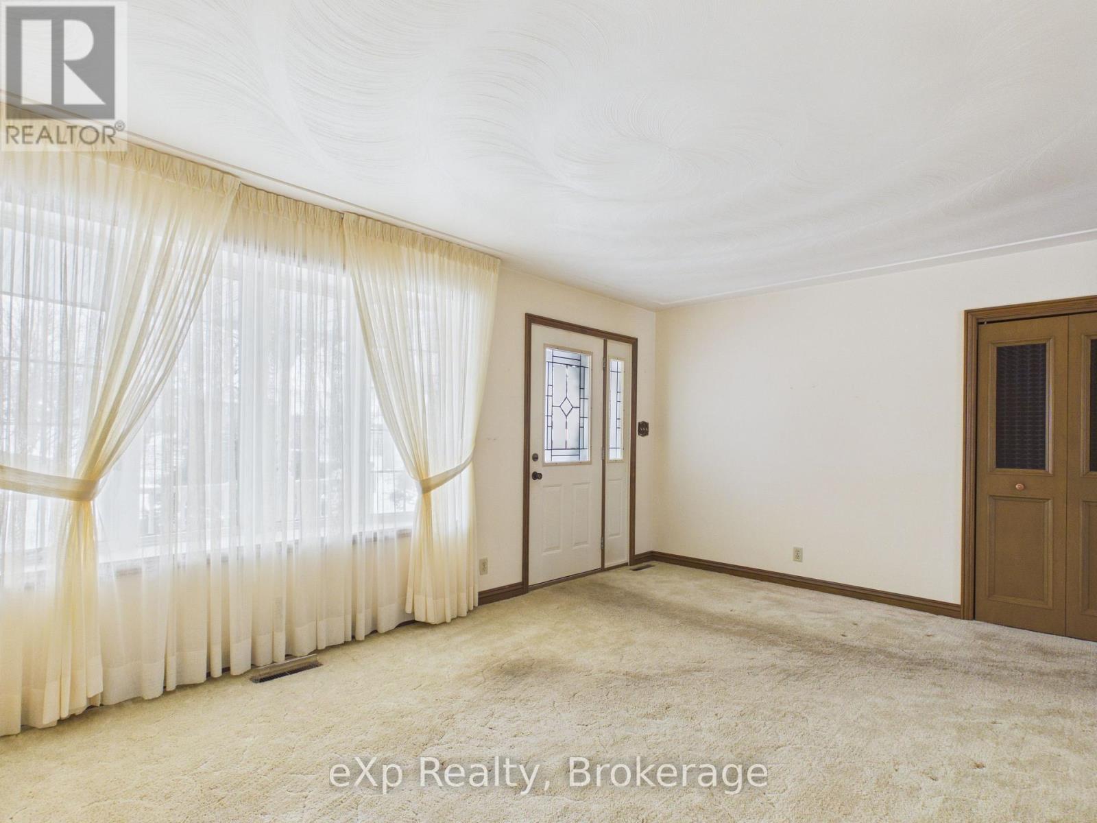 13 Ignatz Street, South Bruce, Ontario  N0G 2J0 - Photo 17 - X12814350