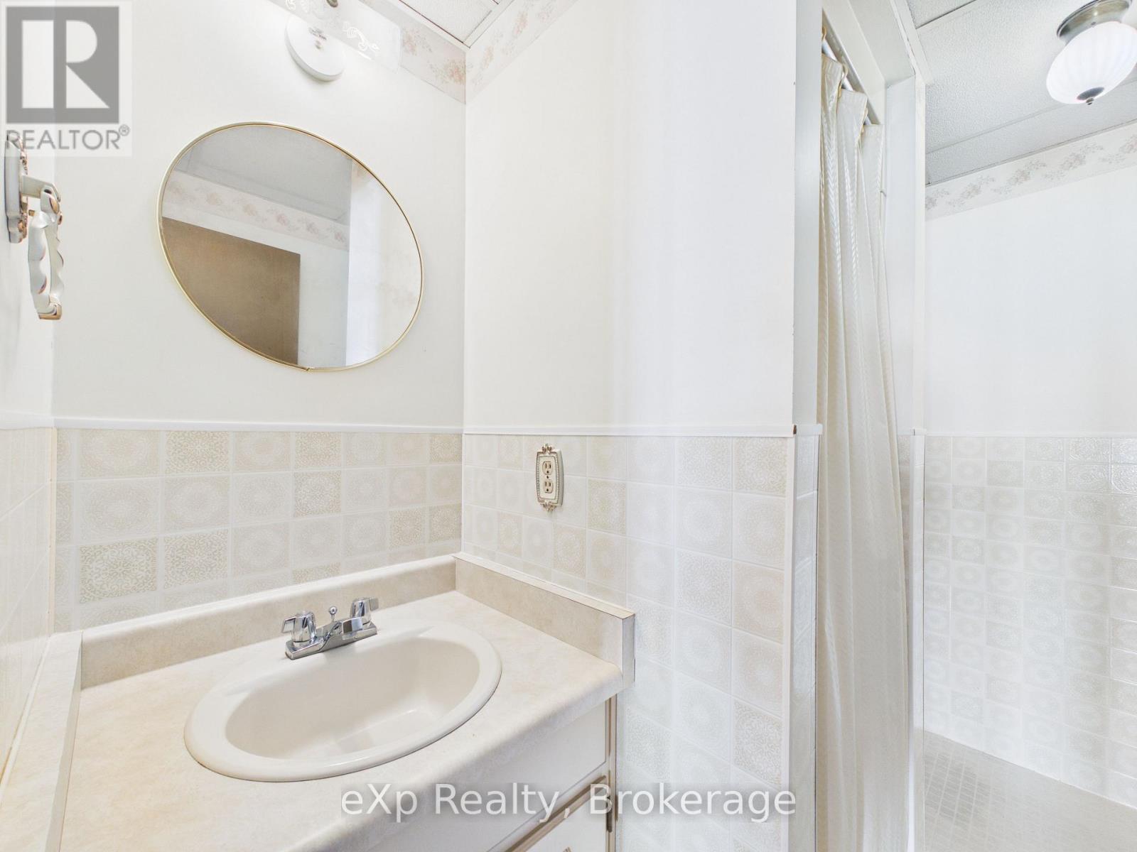13 Ignatz Street, South Bruce, Ontario  N0G 2J0 - Photo 33 - X12814350
