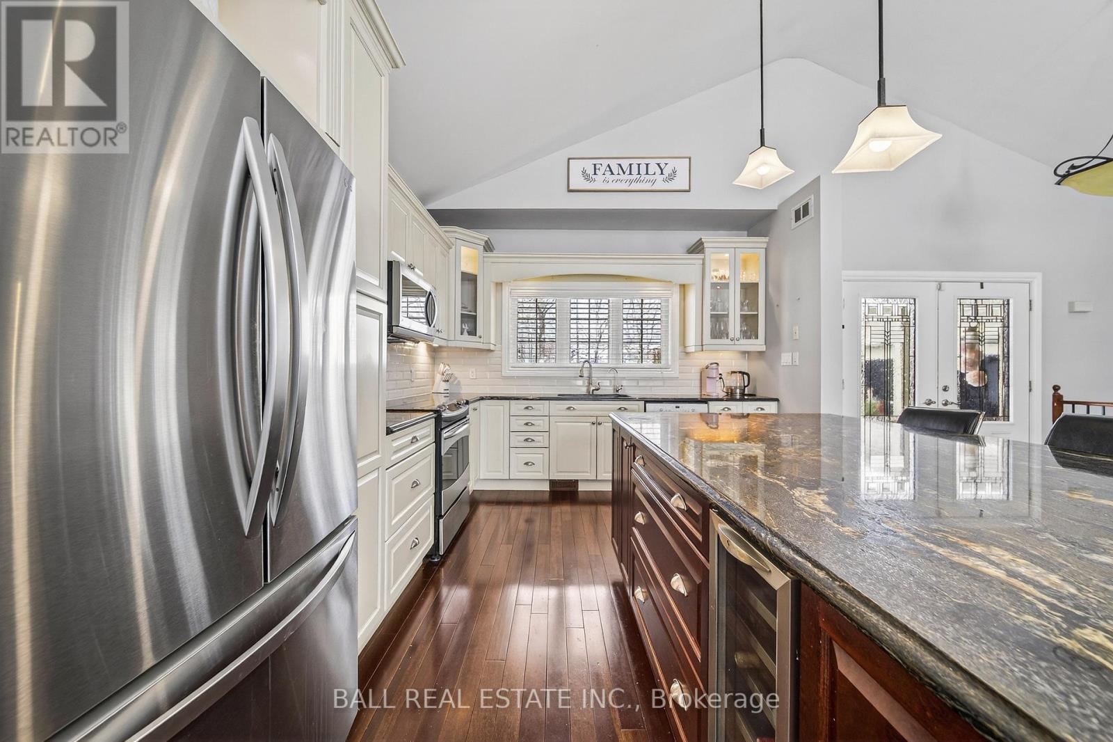 2172 Katchewanooka Court, Selwyn, Ontario  K0L 3G0 - Photo 9 - X12814392