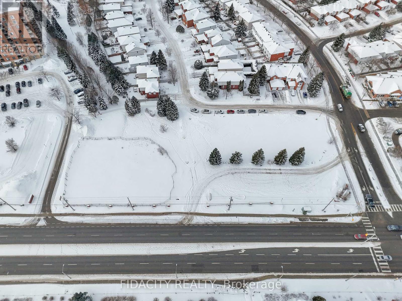 1 Crystal Park Crescent, Ottawa, Ontario K2C 3Z8 - Photo 4 - X12814322