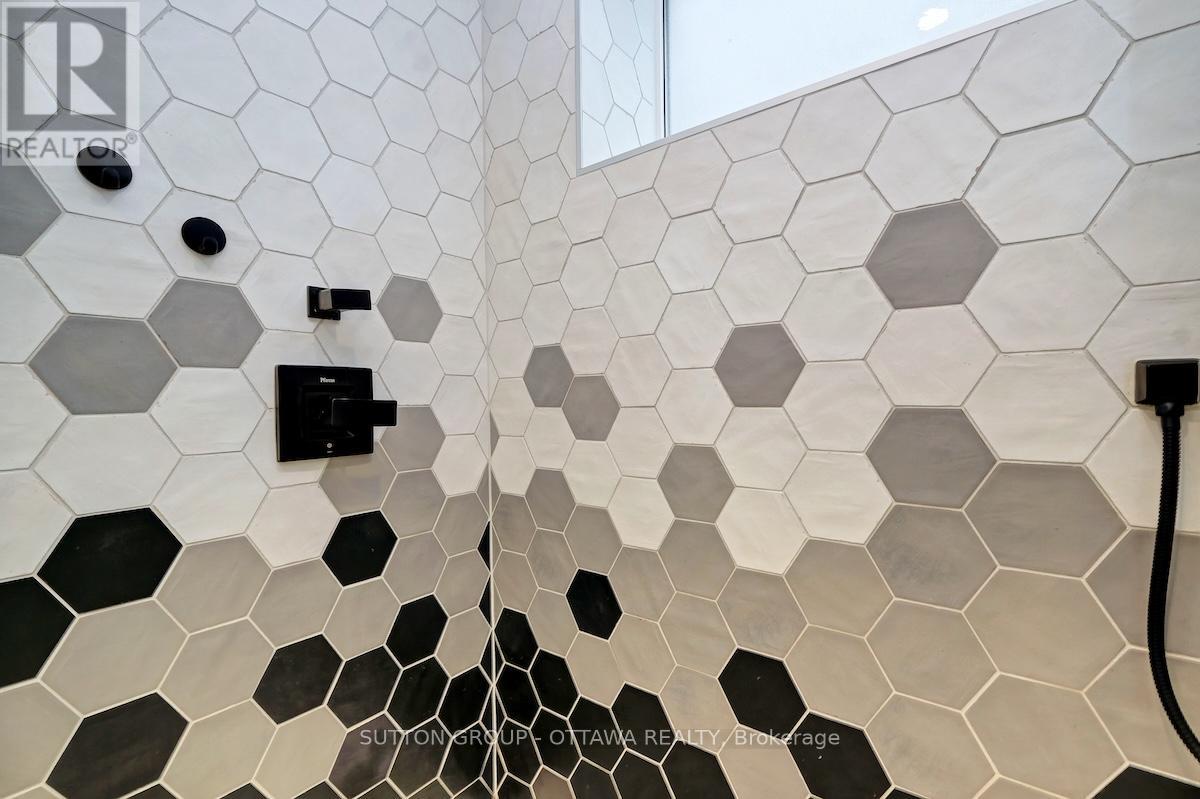 517 Braydon Avenue, Ottawa, Ontario  K1G 0W7 - Photo 39 - X12814376