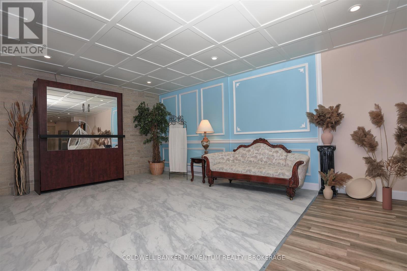 3352 Lake Shore Boulevard W, Toronto, Ontario  M8W 1M9 - Photo 10 - W12814398