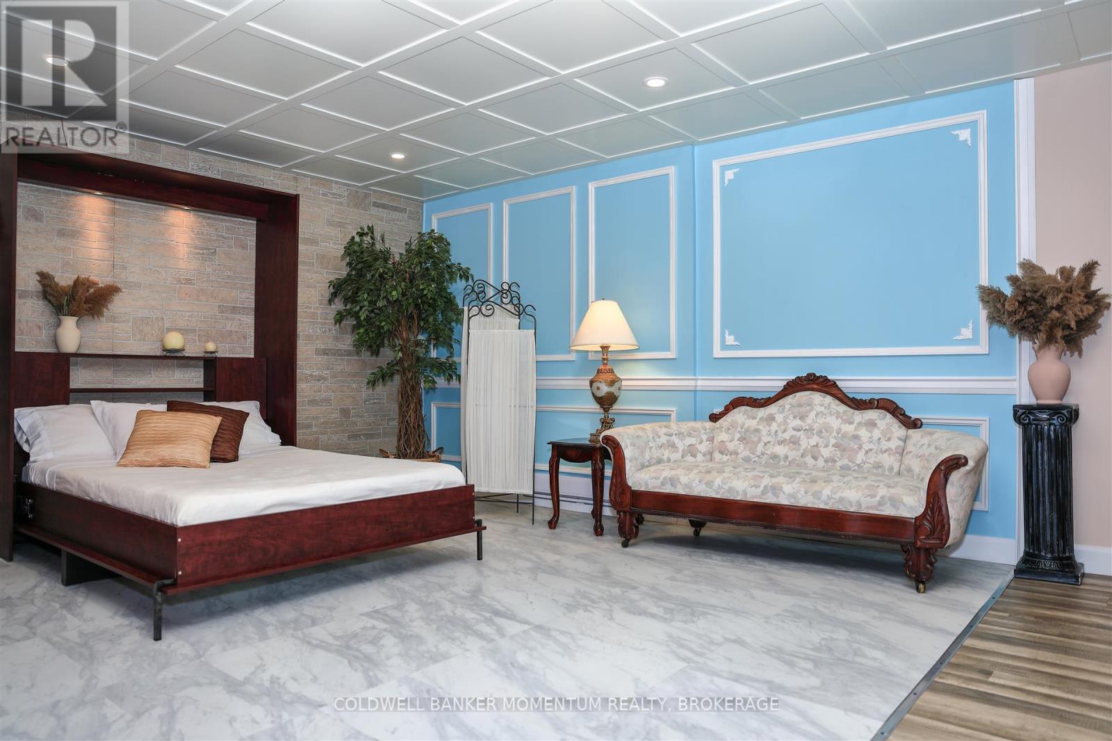 3352 Lake Shore Boulevard W, Toronto, Ontario  M8W 1M9 - Photo 12 - W12814398