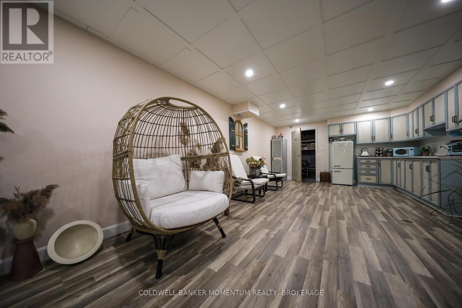 3352 Lake Shore Boulevard W, Toronto, Ontario  M8W 1M9 - Photo 13 - W12814398