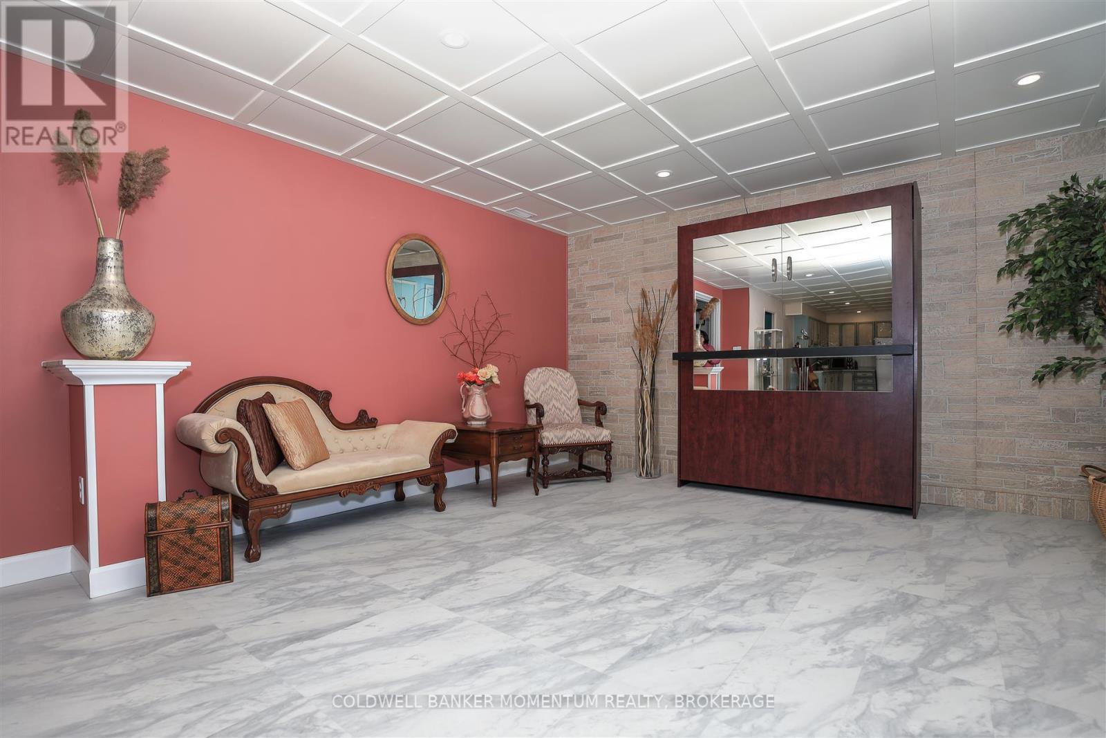 3352 Lake Shore Boulevard W, Toronto, Ontario  M8W 1M9 - Photo 9 - W12814398