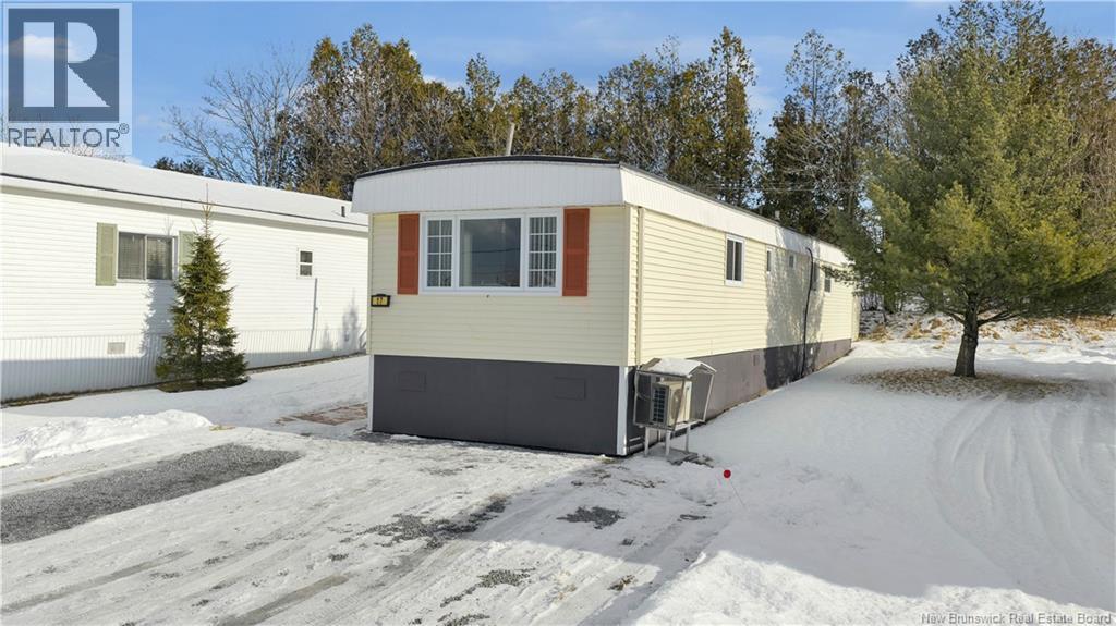 17 Tulip Street, Saint John, New Brunswick  E2M 5M3 - Photo 3 - NB133953