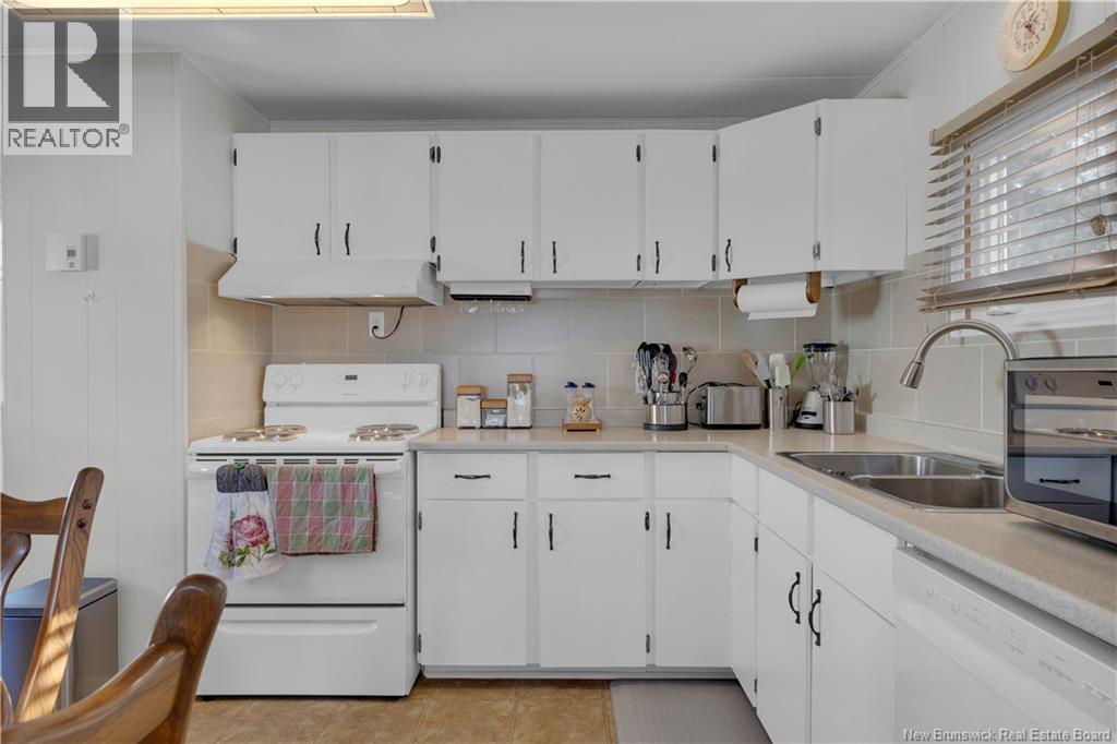 17 Tulip Street, Saint John, New Brunswick  E2M 5M3 - Photo 10 - NB133953