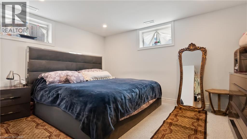 1032 Cedarwood Place, Burlington, Ontario  L7T 3J3 - Photo 18 - 40804539