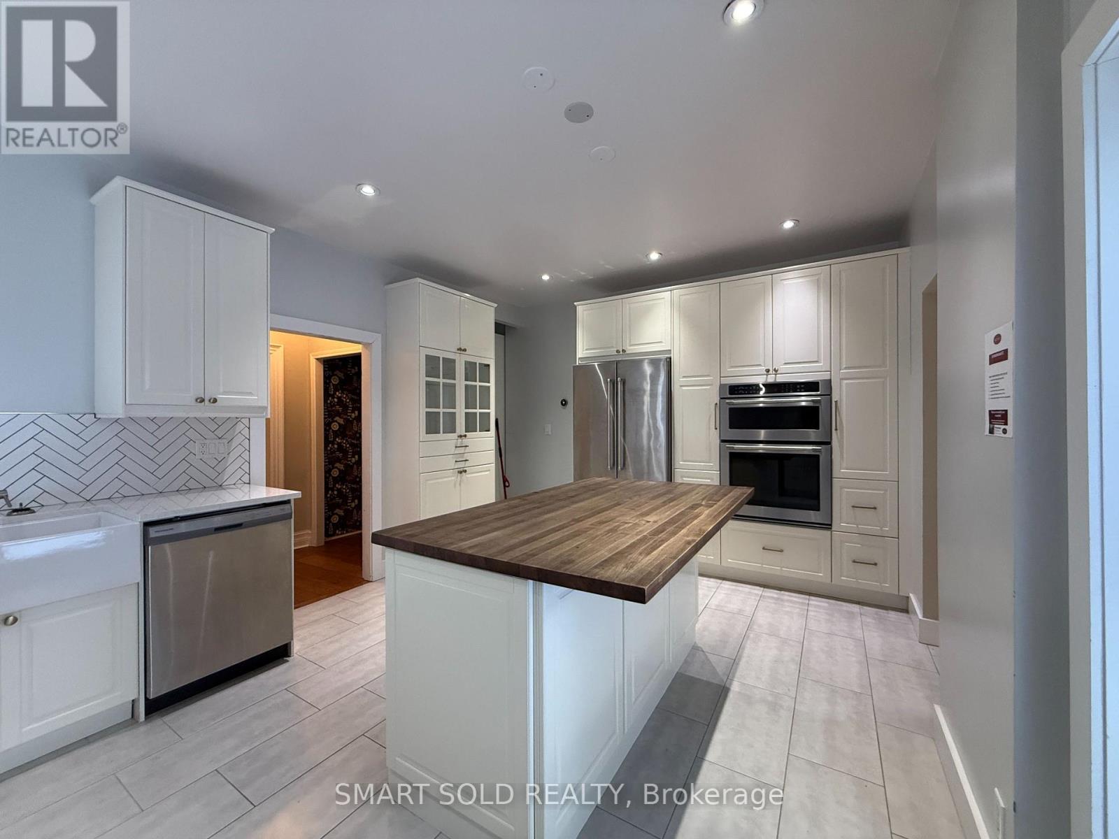 555 Markham Street, Toronto, Ontario  M6G 2L6 - Photo 5 - C12814296