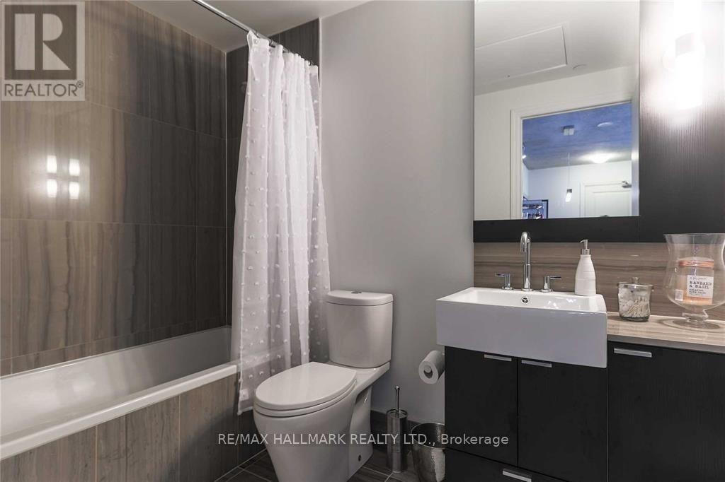 2201 - 88 Blue Jays Way, Toronto, Ontario  M5V 2G3 - Photo 8 - C12814334