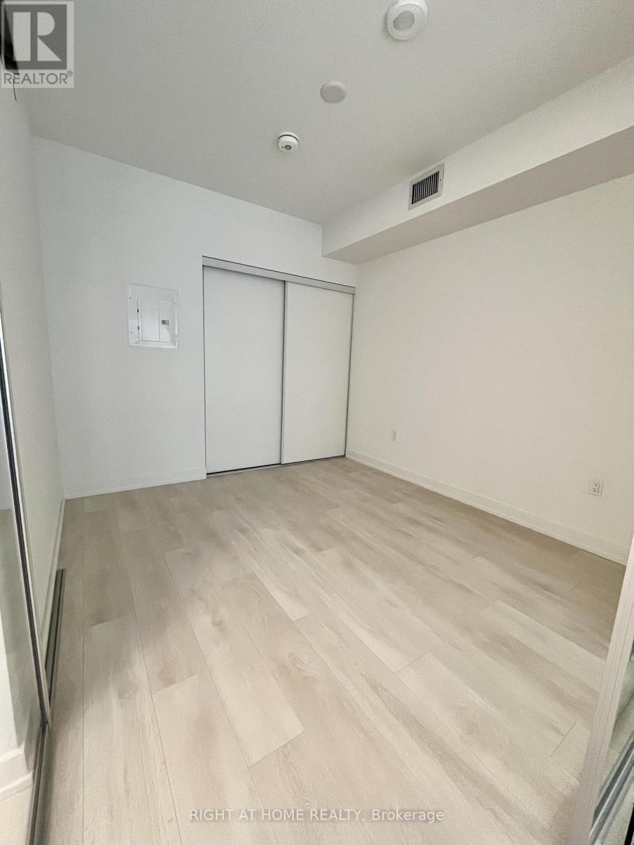 303 - 127 Broadway Avenue, Toronto (Mount Pleasant West), Ontario  M4P 1V4 - Photo 5 - C12814342